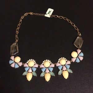 ✨SALE✨ Multi-Color Statement Necklace NWT