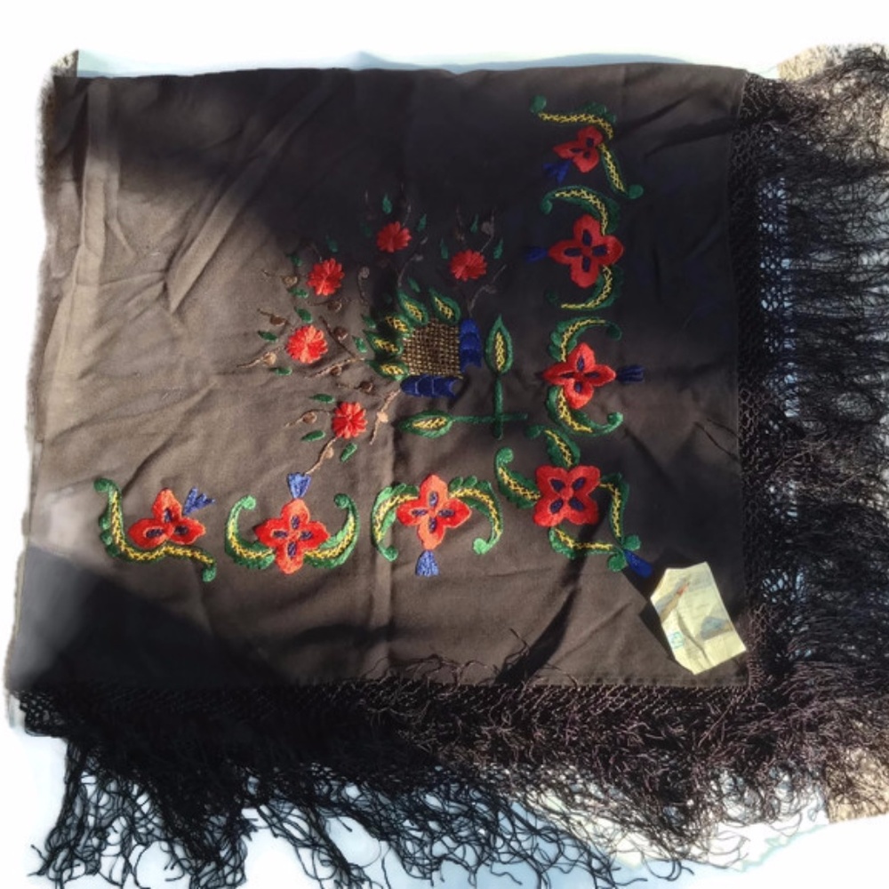 Black Russian Shawl Fringe Floral Embroidered New