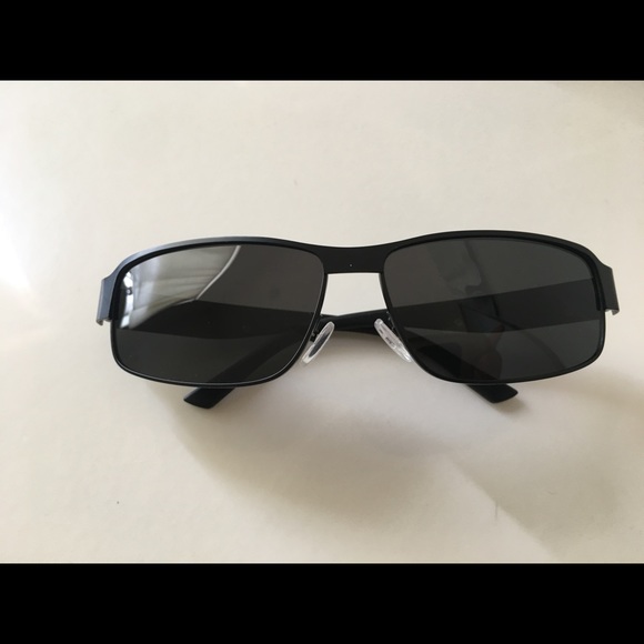 Sunglasses - Picture 2 of 6