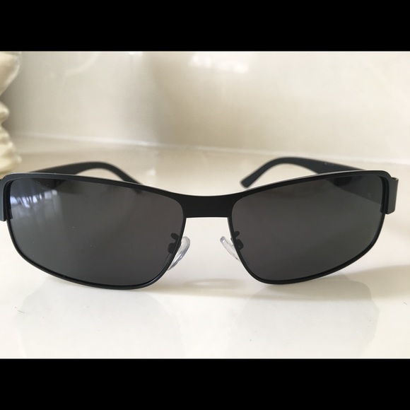 Sunglasses - Picture 3 of 6