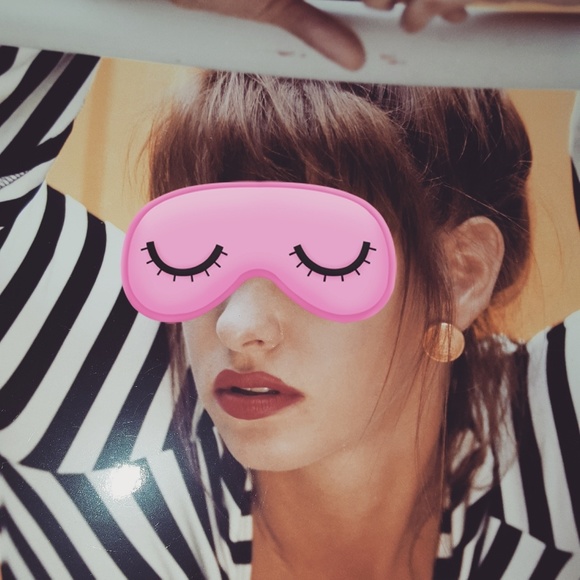 @vintagerunsdeepshop dm for a whatnot referral code. $10 off. Auctioning ALL $5! - Picture 5 of 8