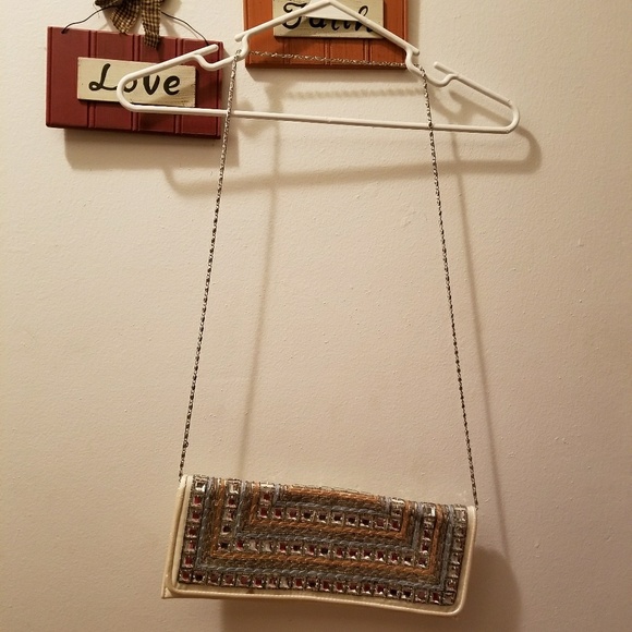 BIG BUDDHA Embroidered Gun Metal Clutch Purse ๐ - Picture 2 of 3