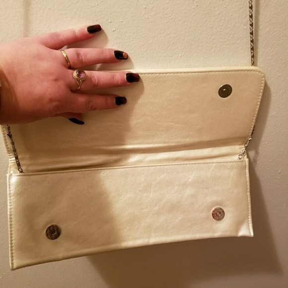 BIG BUDDHA Embroidered Gun Metal Clutch Purse ๐ - Picture 3 of 3