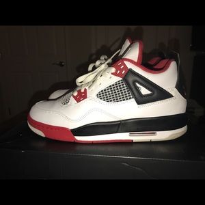 Air Jordan 4 Retro (GS) size 6.5 youth