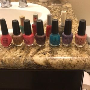 11 Nail Polishes