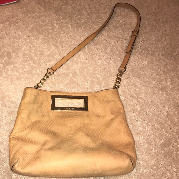 Michael Kors Bag SALE - Picture 2 of 5