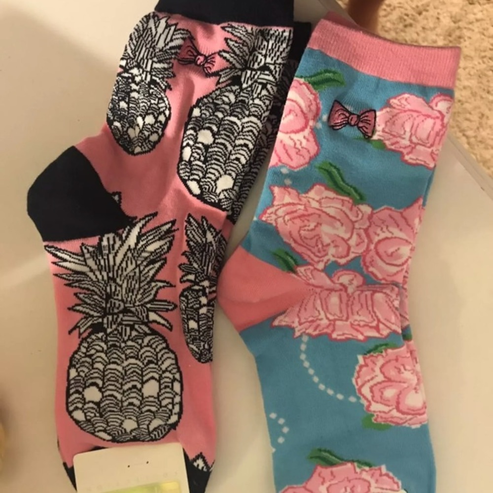 2 Pair Of simply Southern Socks