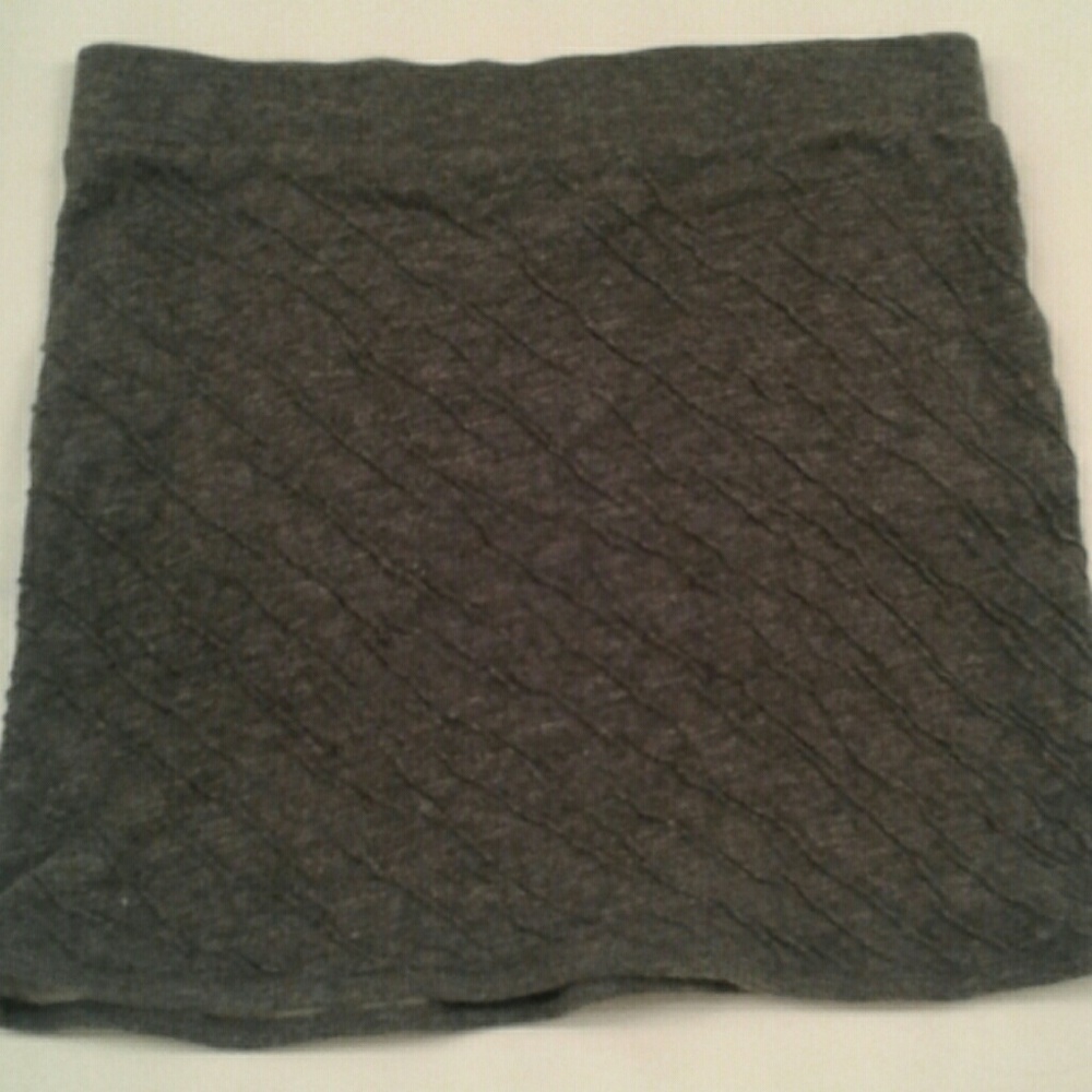 skirt - Picture 3 of 3