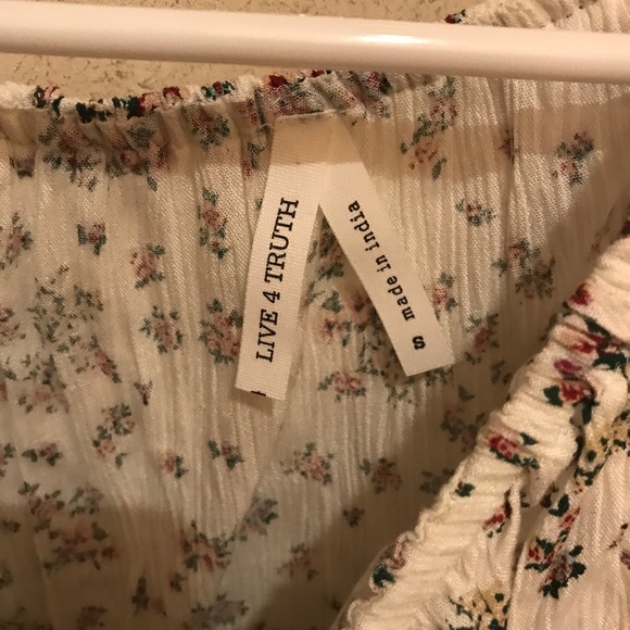 Top - Picture 2 of 4