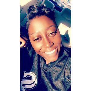 Meet your Posher, Cheronne