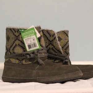Sanuk Sundown chill ankle booties