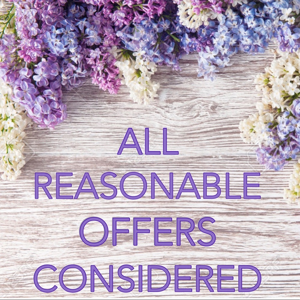 Reasonable offers considered! 🌸🌸🌸