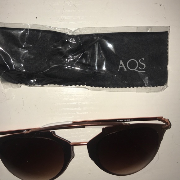 rose gold sunglasses main image 4