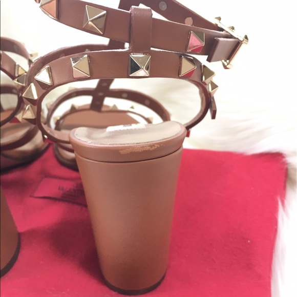 XSOLDx Valentino Garavani Rockstud cage sandals - Picture 5 of 8