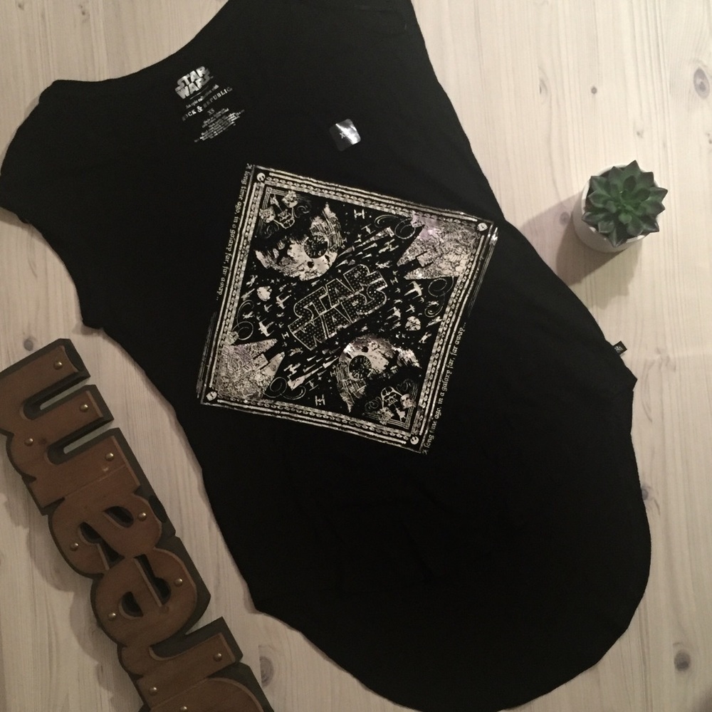 Rock & Republic Star Wars High and Low Tee- NEW!