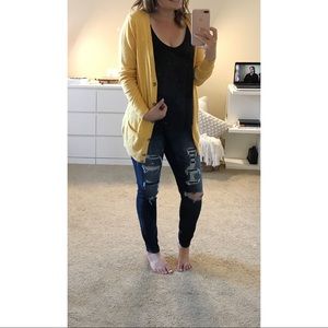 YELLOW SWEATER WITH POCKETS