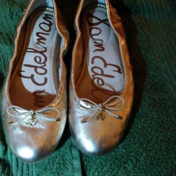 Flats - Picture 1 of 2