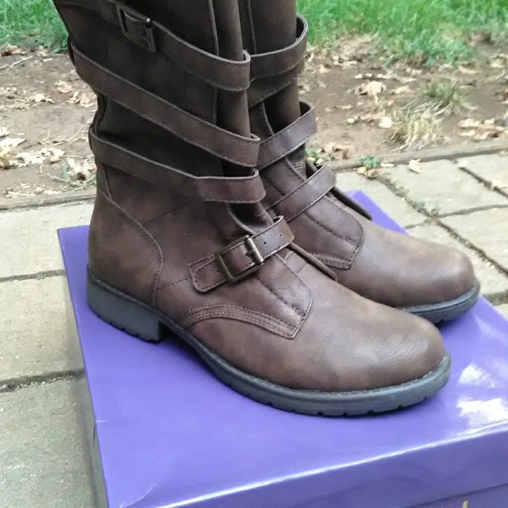 Steve madden madden girl brown boots with buckle