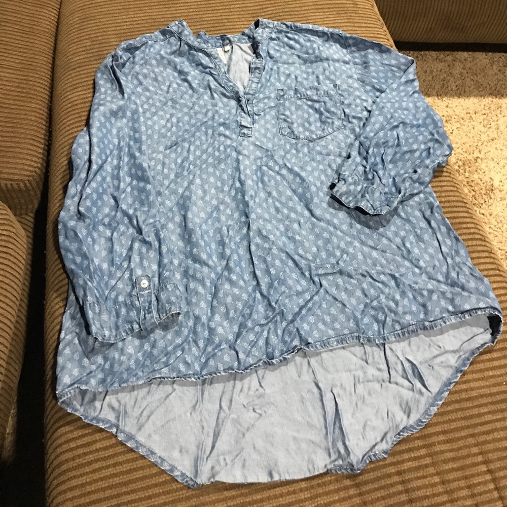 Denim style shirt with pattern.