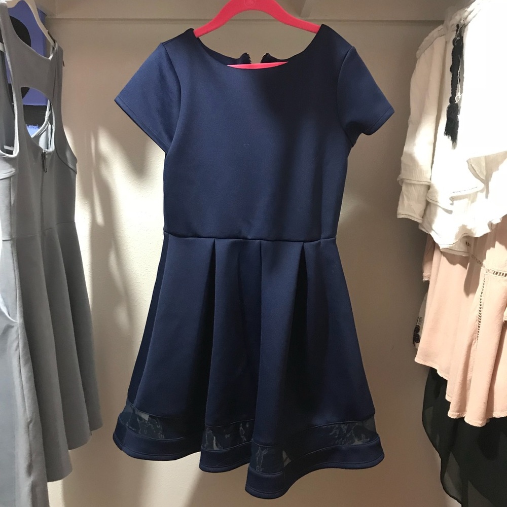 blue dress
