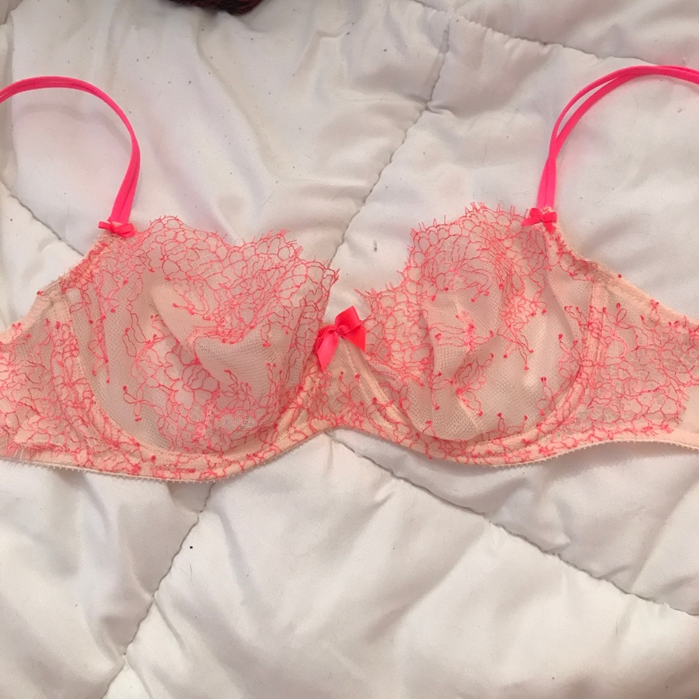 Victoria's Secret bra