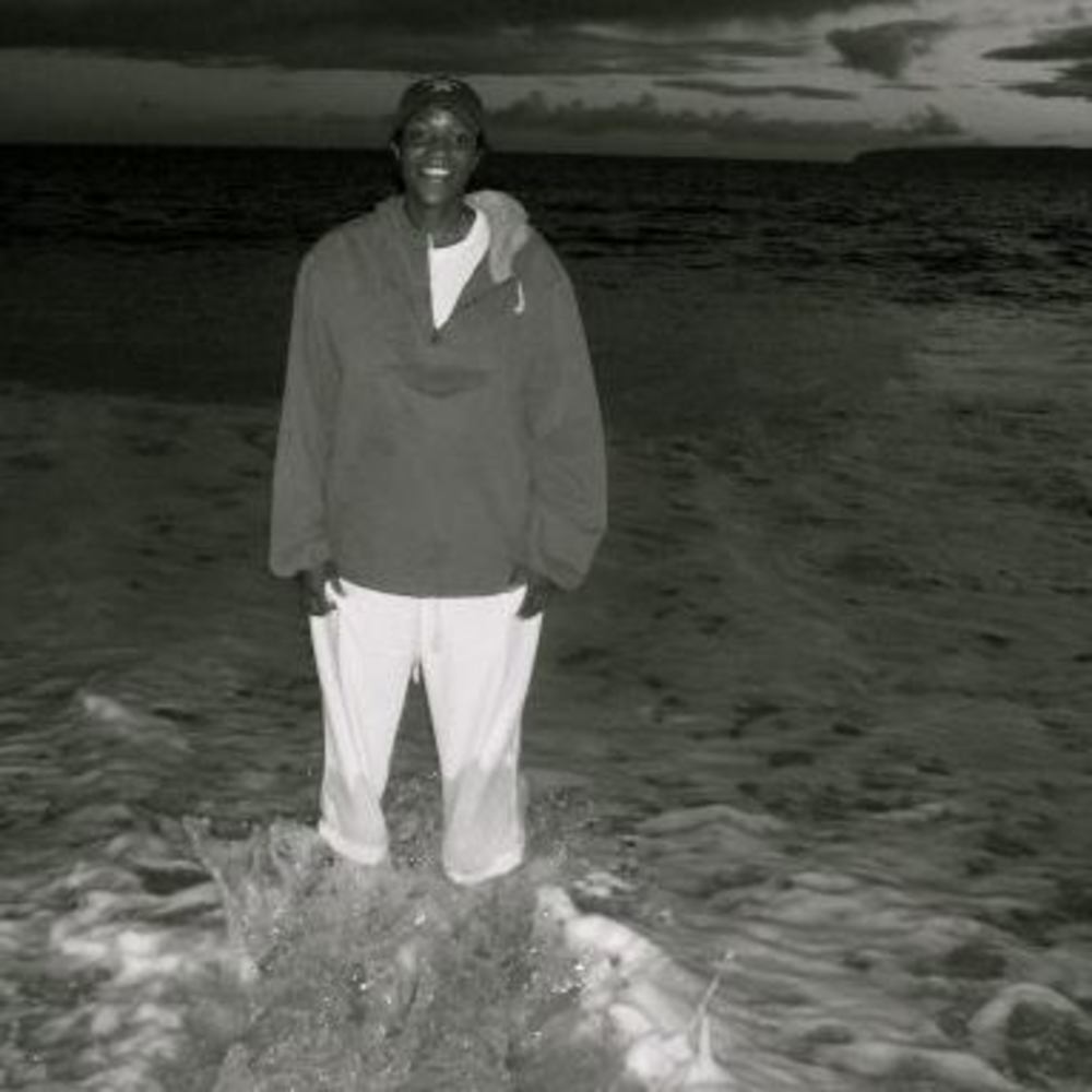 Meet your Posher, Dahlia