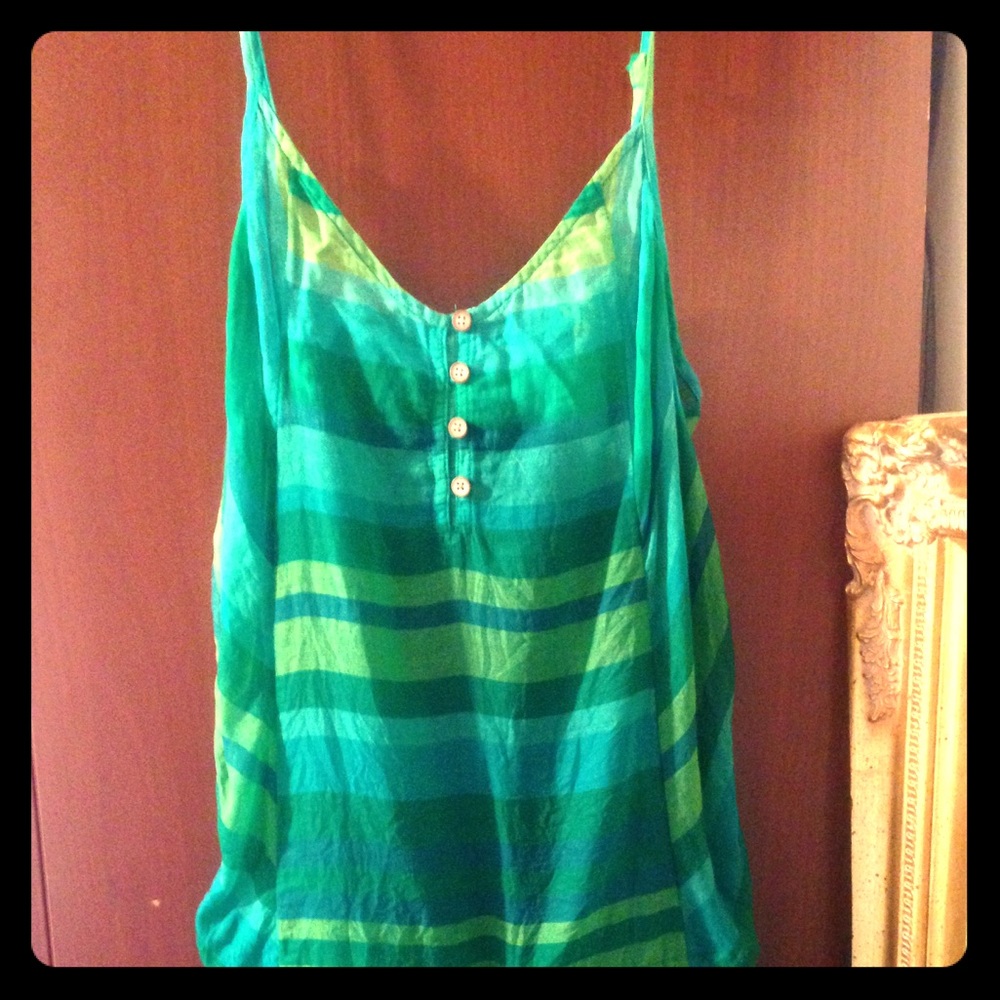 ⭐️💜Old Navy Sheer Spaghetti Strap Top⭐️💜