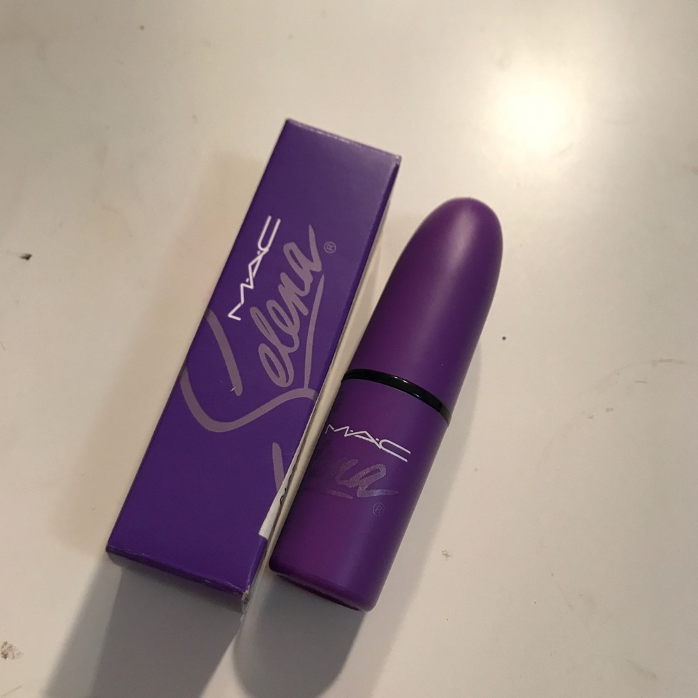 Authentic SoldOut Selena Mac Lipstick Como La Flor