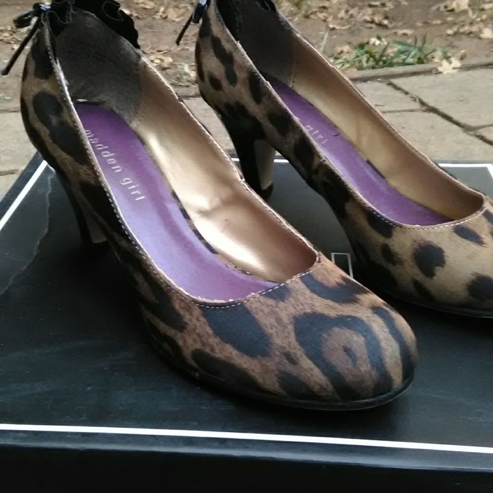New madden girl leopard print heels size 8.5