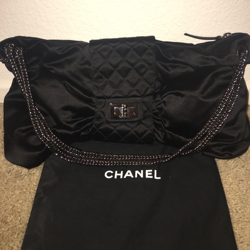 Chanel purse