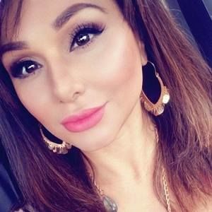 Meet your Posher, Mickey