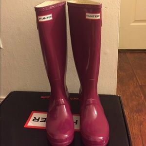 Hunter Boots - Original.  Tall Gloss Violet.  NEW