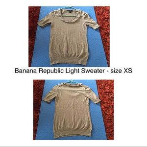 Banana Republic Light Sweater - size XS