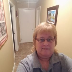 Meet your Posher, Peggy