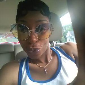 Meet your Posher, Janet'