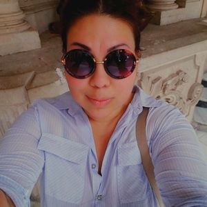 Meet your Posher, Eva