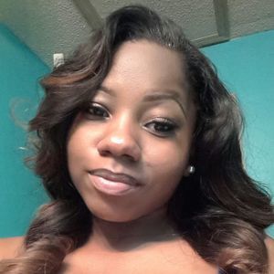 Meet your Posher, Regina