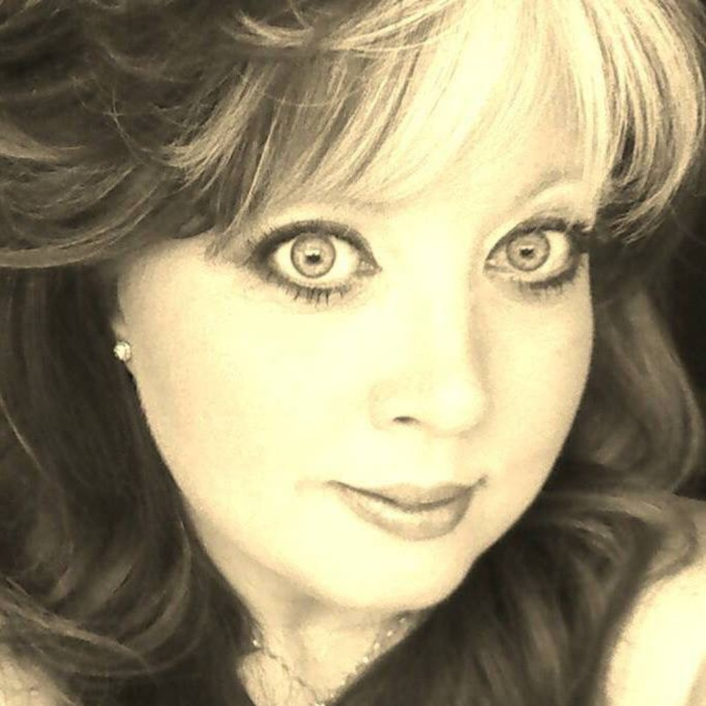 Meet your Posher, Christy