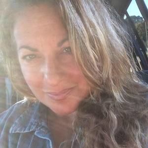 Meet your Posher, Elena