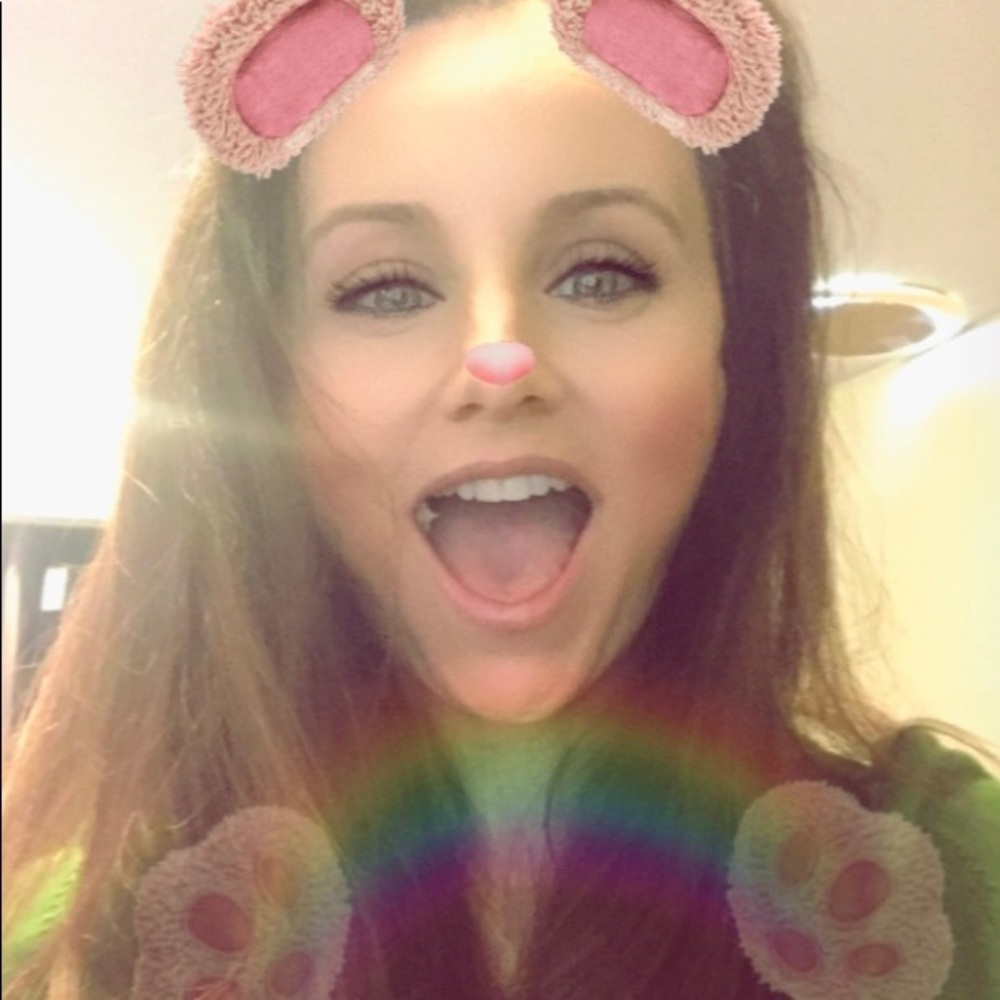 Meet your Posher, Christina