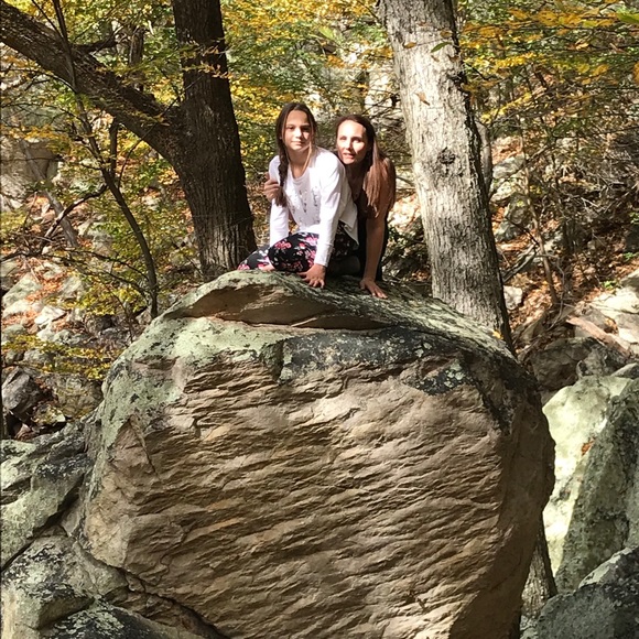 Meet your Posher, Christina - Picture 2 of 3