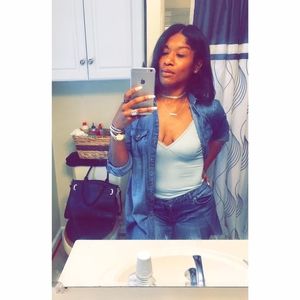 Meet your Posher, Janelle