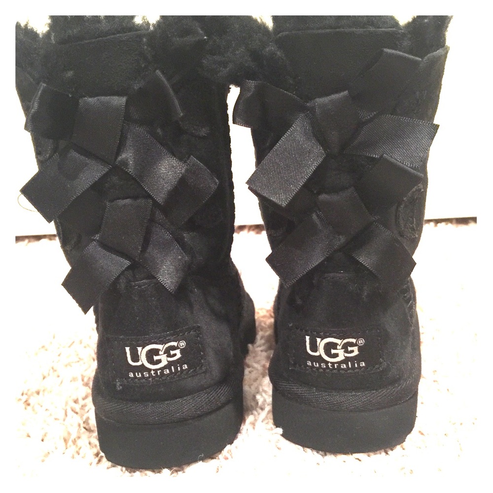 Ugg Bailey Bow toddler size 7