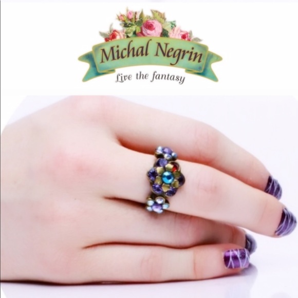 . {Michal Negrin} Crystal floral adjustable ring - Picture 3 of 8