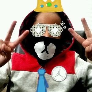 Meet your Posher, Saania