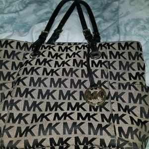 Michael Kohr purse brown