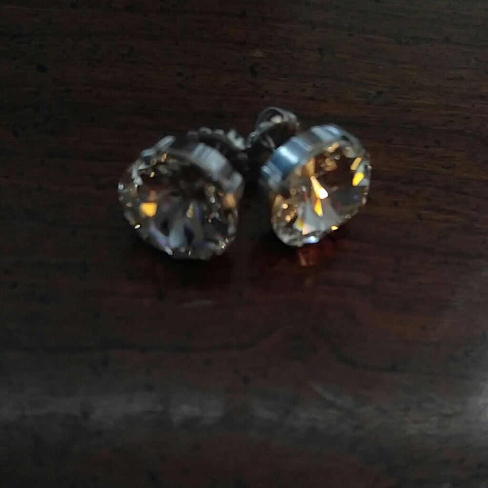 Sabika stud earrings