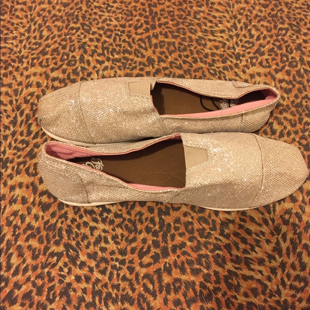 Sparkly slide in shoes