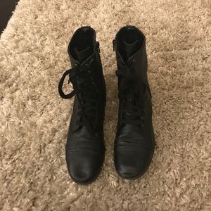 Combat boots