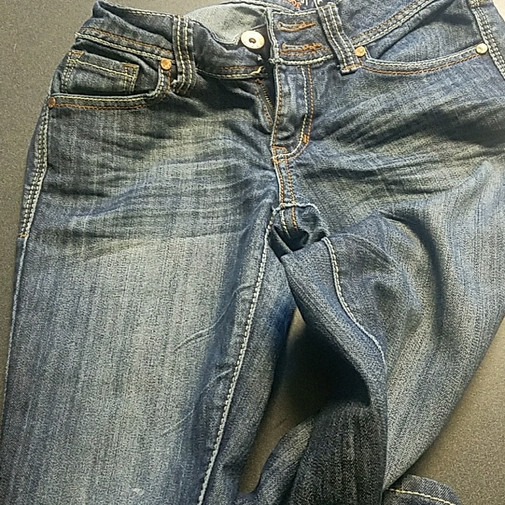 Jeans - Picture 2 of 3